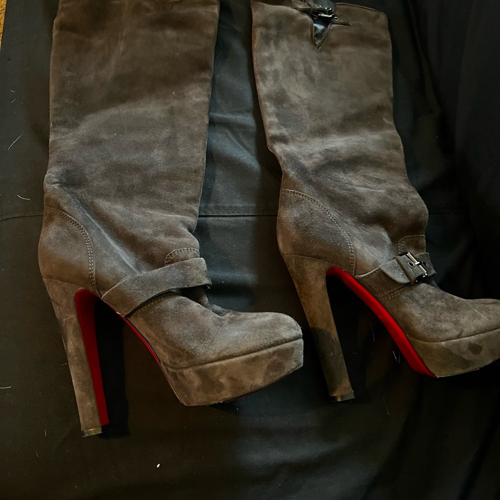 By - Picture 5 of 7